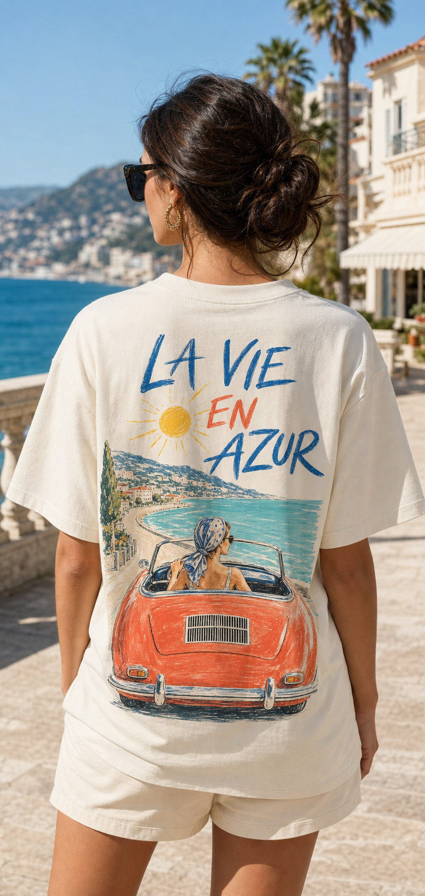 LA VIE EN AZUR oversized t-shirt - back view