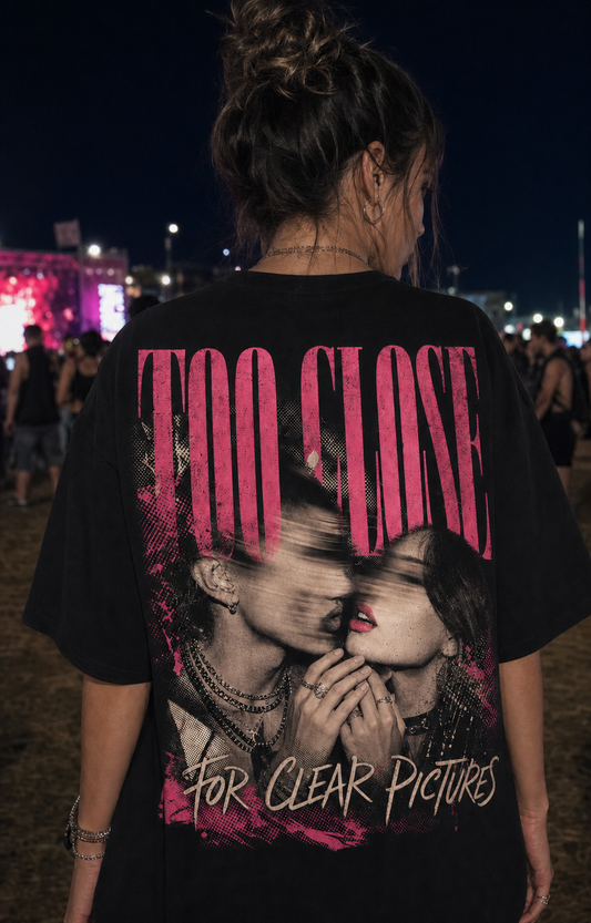 TOO CLOSE / FOR CLEAR PICTURES oversized t-shirt - back view